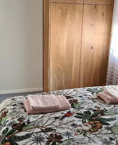 Jaervevaatega Majutuskoht *